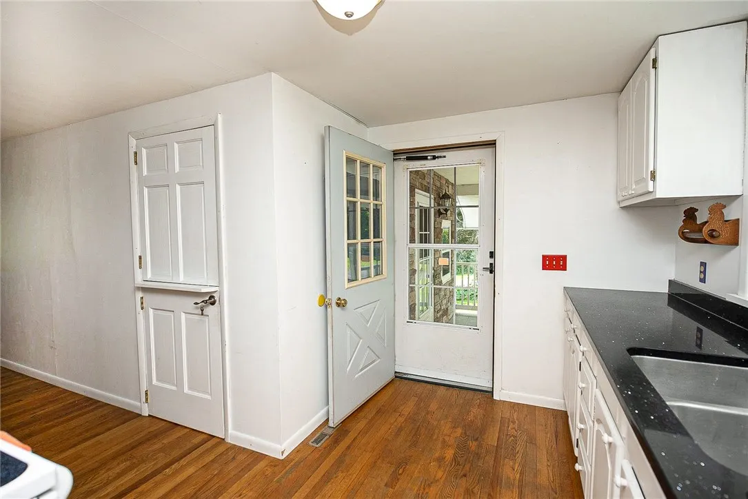 LOVE this dutch door pantry