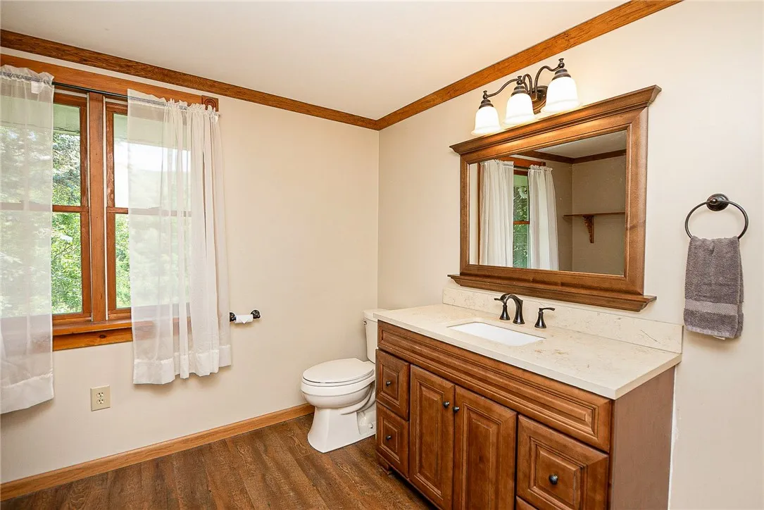Spacious Main Bath