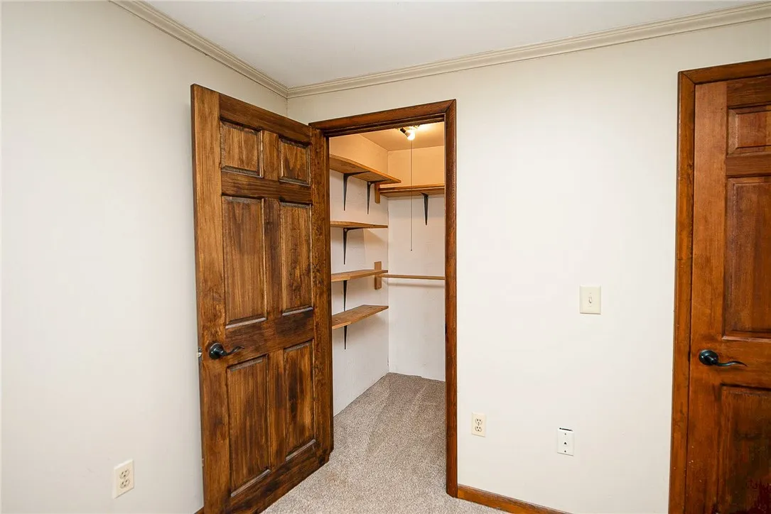 Walk In Closet