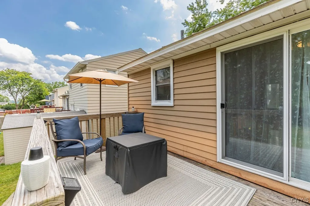 216 Deborah Drive, Salina, New York 13088, Salina, New York 13088, 3 Bedrooms Bedrooms, 8 Rooms Rooms,1 BathroomBathrooms,Residential,Closed,216 Deborah Drive, Salina, New York 13088,0,S1618284