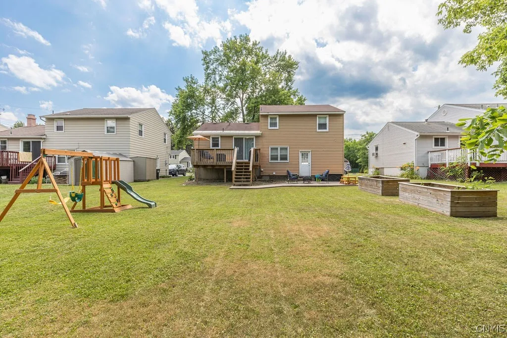 216 Deborah Drive, Salina, New York 13088, Salina, New York 13088, 3 Bedrooms Bedrooms, 8 Rooms Rooms,1 BathroomBathrooms,Residential,Closed,216 Deborah Drive, Salina, New York 13088,0,S1618284