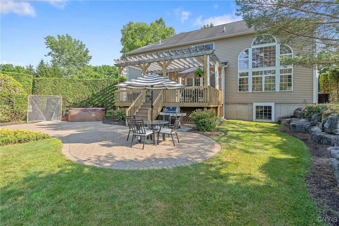 1002 Oreste Street, Camillus, New York 13031, Camillus, New York 13031, 4 Bedrooms Bedrooms, 12 Rooms Rooms,2 BathroomsBathrooms,Residential,For Sale,1002 Oreste Street, Camillus, New York 13031,S1620630