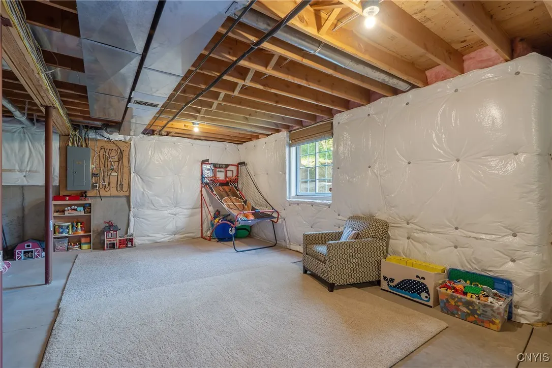 1002 Oreste Street, Camillus, New York 13031, Camillus, New York 13031, 4 Bedrooms Bedrooms, 12 Rooms Rooms,2 BathroomsBathrooms,Residential,For Sale,1002 Oreste Street, Camillus, New York 13031,S1620630