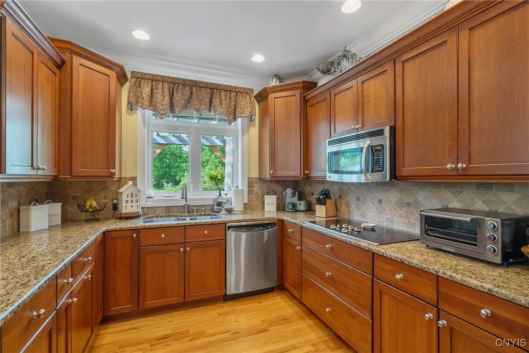 1002 Oreste Street, Camillus, New York 13031, Camillus, New York 13031, 4 Bedrooms Bedrooms, 12 Rooms Rooms,2 BathroomsBathrooms,Residential,For Sale,1002 Oreste Street, Camillus, New York 13031,S1620630