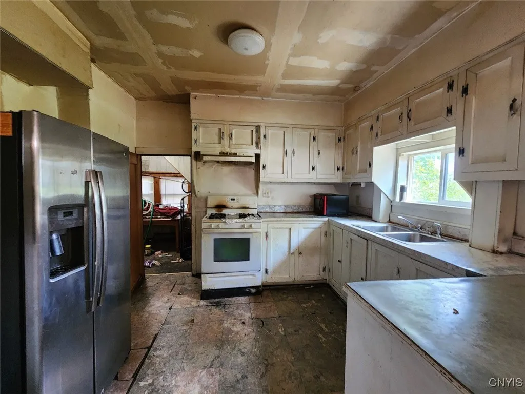 312 Richmond Avenue 314, Syracuse, New York 13204, Syracuse, New York 13204, 6 Bedrooms Bedrooms, ,2 BathroomsBathrooms,Residential,For Sale,312 Richmond Avenue 314, Syracuse, New York 13204,S1620545