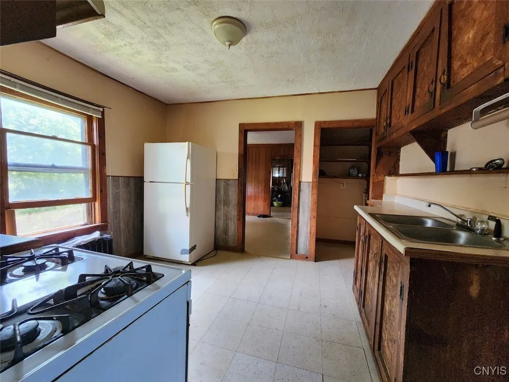312 Richmond Avenue 314, Syracuse, New York 13204, Syracuse, New York 13204, 6 Bedrooms Bedrooms, ,2 BathroomsBathrooms,Residential,For Sale,312 Richmond Avenue 314, Syracuse, New York 13204,S1620545
