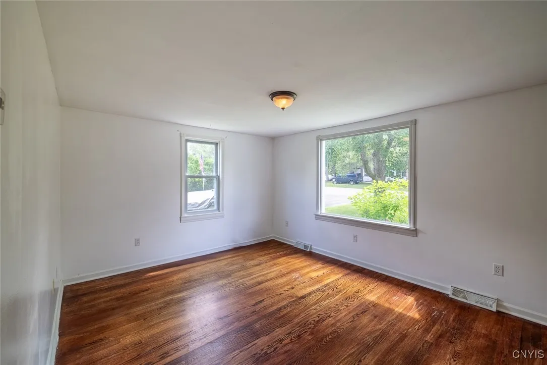 9426 Brewerton Road, Cicero, New York 13029, Cicero, New York 13029, 4 Bedrooms Bedrooms, 10 Rooms Rooms,1 BathroomBathrooms,Residential,For Sale,9426 Brewerton Road, Cicero, New York 13029,S1621454
