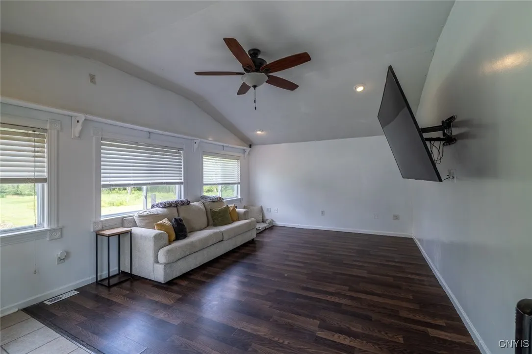 9426 Brewerton Road, Cicero, New York 13029, Cicero, New York 13029, 4 Bedrooms Bedrooms, 10 Rooms Rooms,1 BathroomBathrooms,Residential,For Sale,9426 Brewerton Road, Cicero, New York 13029,S1621454