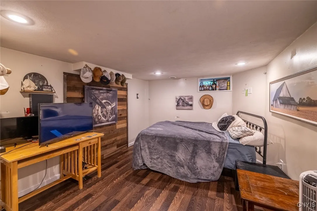 9426 Brewerton Road, Cicero, New York 13029, Cicero, New York 13029, 4 Bedrooms Bedrooms, 10 Rooms Rooms,1 BathroomBathrooms,Residential,For Sale,9426 Brewerton Road, Cicero, New York 13029,S1621454