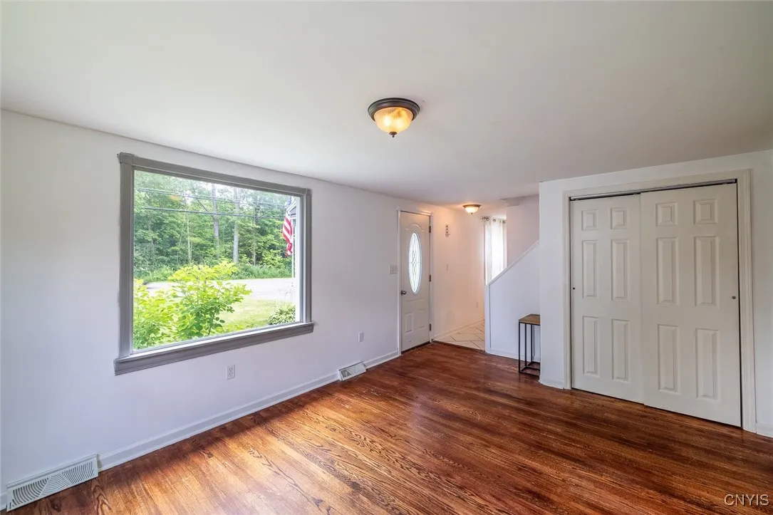 9426 Brewerton Road, Cicero, New York 13029, Cicero, New York 13029, 4 Bedrooms Bedrooms, 10 Rooms Rooms,1 BathroomBathrooms,Residential,For Sale,9426 Brewerton Road, Cicero, New York 13029,S1621454