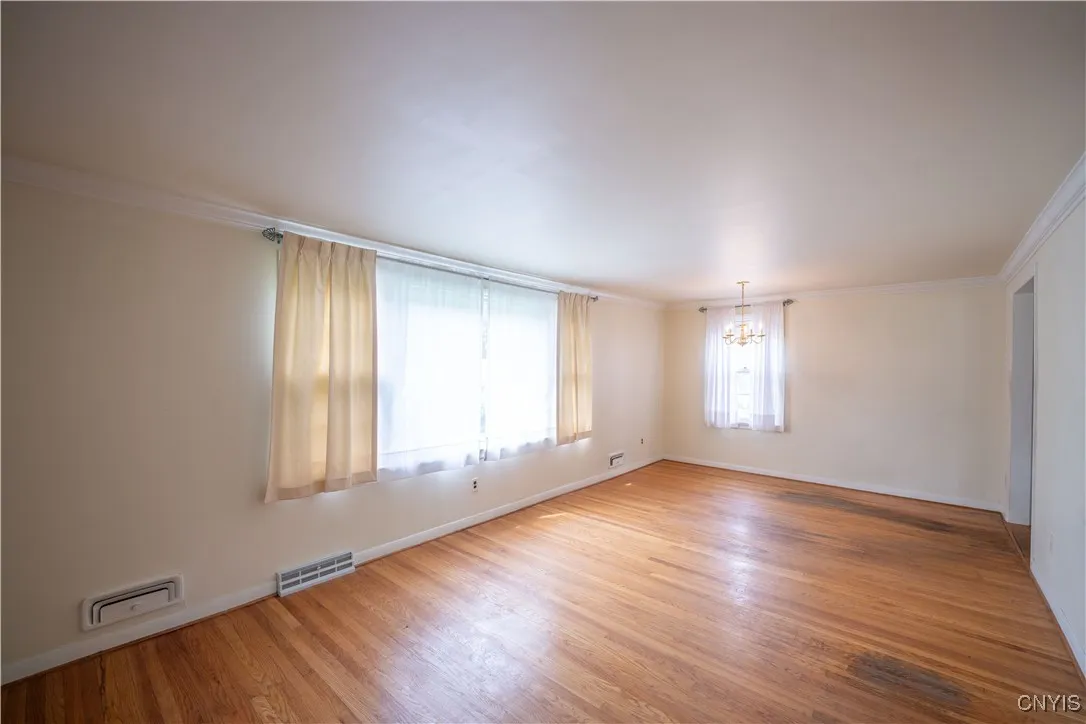 37 Cambridge Road, Whitestown, New York 13492, Whitestown, New York 13492, 4 Bedrooms Bedrooms, 7 Rooms Rooms,2 BathroomsBathrooms,Residential,For Sale,37 Cambridge Road, Whitestown, New York 13492,S1621182