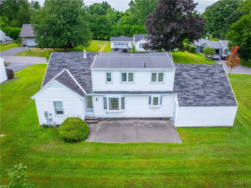 37 Cambridge Road, Whitestown, New York 13492, Whitestown, New York 13492, 4 Bedrooms Bedrooms, 7 Rooms Rooms,2 BathroomsBathrooms,Residential,For Sale,37 Cambridge Road, Whitestown, New York 13492,S1621182