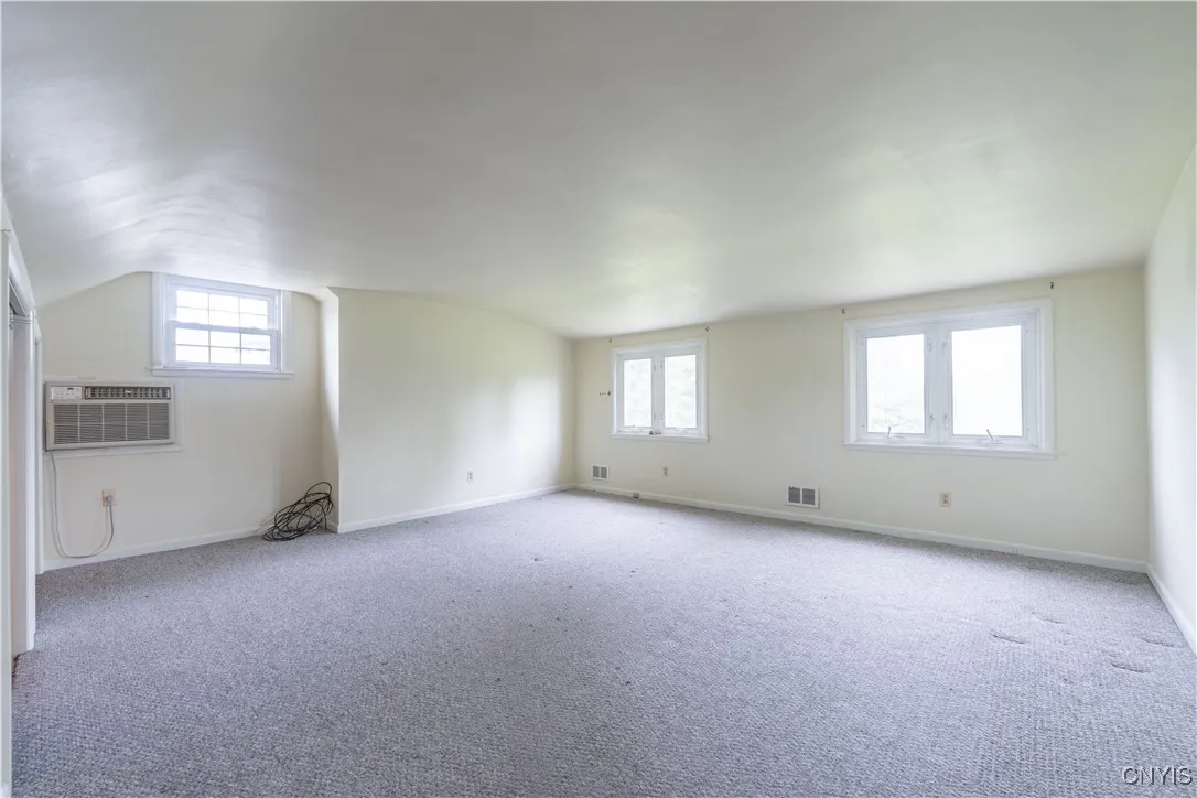 37 Cambridge Road, Whitestown, New York 13492, Whitestown, New York 13492, 4 Bedrooms Bedrooms, 7 Rooms Rooms,2 BathroomsBathrooms,Residential,For Sale,37 Cambridge Road, Whitestown, New York 13492,S1621182