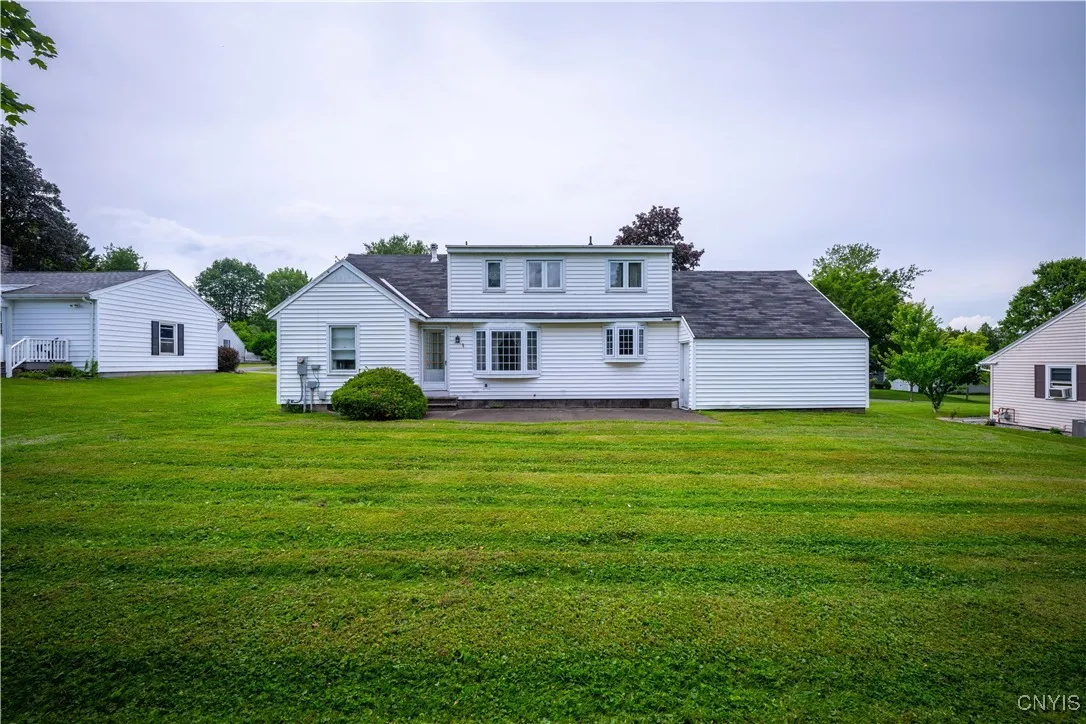 37 Cambridge Road, Whitestown, New York 13492, Whitestown, New York 13492, 4 Bedrooms Bedrooms, 7 Rooms Rooms,2 BathroomsBathrooms,Residential,For Sale,37 Cambridge Road, Whitestown, New York 13492,S1621182