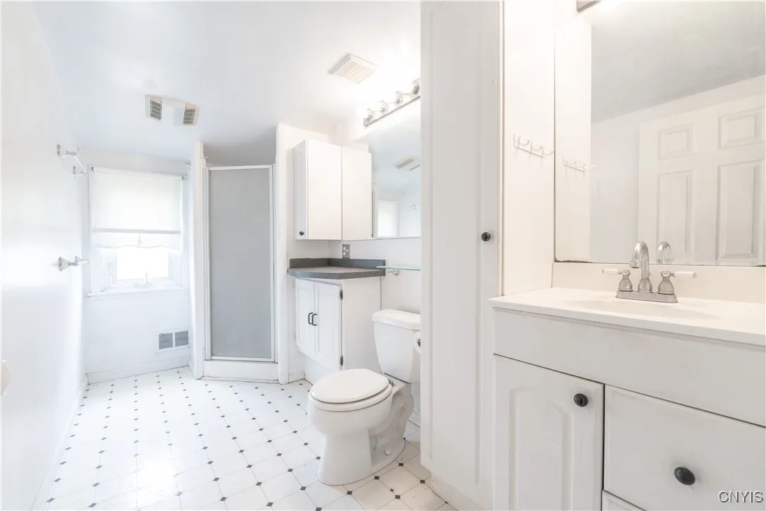 37 Cambridge Road, Whitestown, New York 13492, Whitestown, New York 13492, 4 Bedrooms Bedrooms, 7 Rooms Rooms,2 BathroomsBathrooms,Residential,For Sale,37 Cambridge Road, Whitestown, New York 13492,S1621182