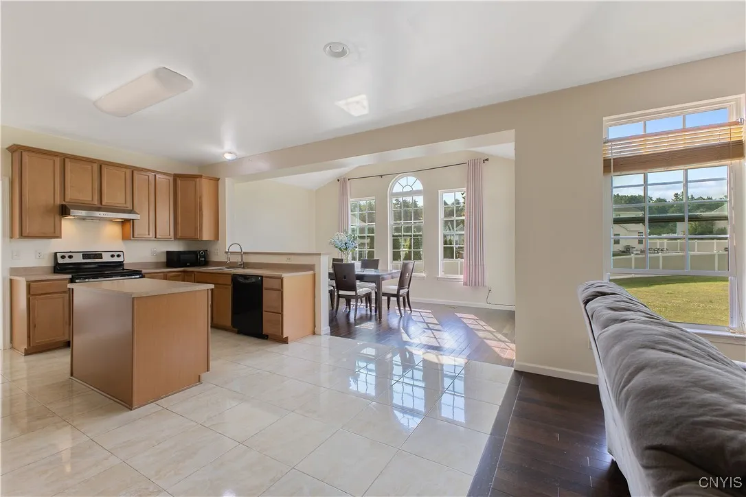 5847 Quarter Moon Drive, Onondaga, New York 13078, Onondaga, New York 13078, 5 Bedrooms Bedrooms, 11 Rooms Rooms,4 BathroomsBathrooms,Residential,For Sale,5847 Quarter Moon Drive, Onondaga, New York 13078,S1621094