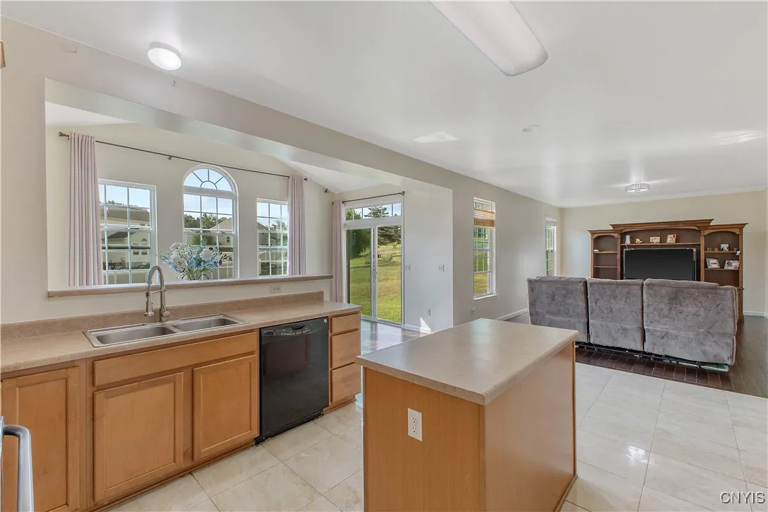 5847 Quarter Moon Drive, Onondaga, New York 13078, Onondaga, New York 13078, 5 Bedrooms Bedrooms, 11 Rooms Rooms,4 BathroomsBathrooms,Residential,For Sale,5847 Quarter Moon Drive, Onondaga, New York 13078,S1621094