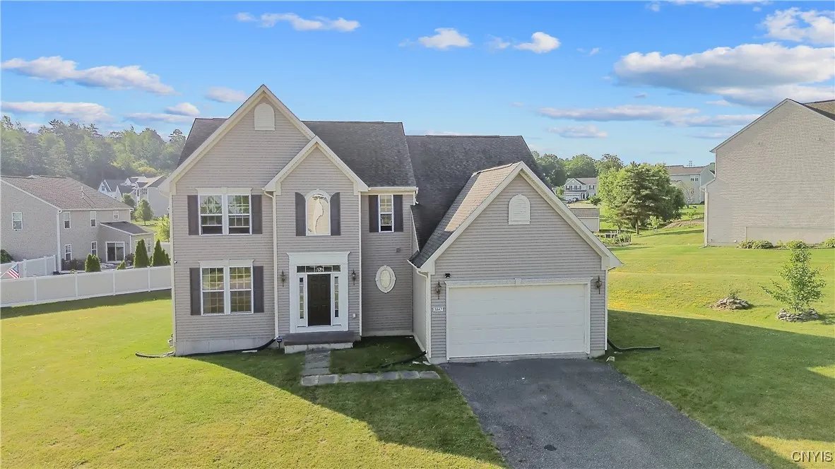 5847 Quarter Moon Drive, Onondaga, New York 13078, Onondaga, New York 13078, 5 Bedrooms Bedrooms, 11 Rooms Rooms,4 BathroomsBathrooms,Residential,For Sale,5847 Quarter Moon Drive, Onondaga, New York 13078,S1621094