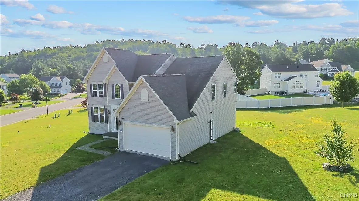 5847 Quarter Moon Drive, Onondaga, New York 13078, Onondaga, New York 13078, 5 Bedrooms Bedrooms, 11 Rooms Rooms,4 BathroomsBathrooms,Residential,For Sale,5847 Quarter Moon Drive, Onondaga, New York 13078,S1621094