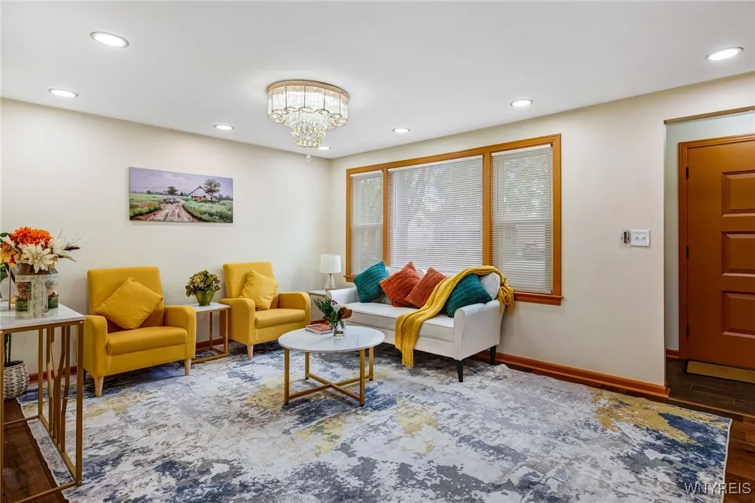 93 Sharon Drive, Tonawanda, New York 14150, Tonawanda, New York 14150, 4 Bedrooms Bedrooms, 6 Rooms Rooms,2 BathroomsBathrooms,Residential,For Sale,93 Sharon Drive, Tonawanda, New York 14150,B1621844