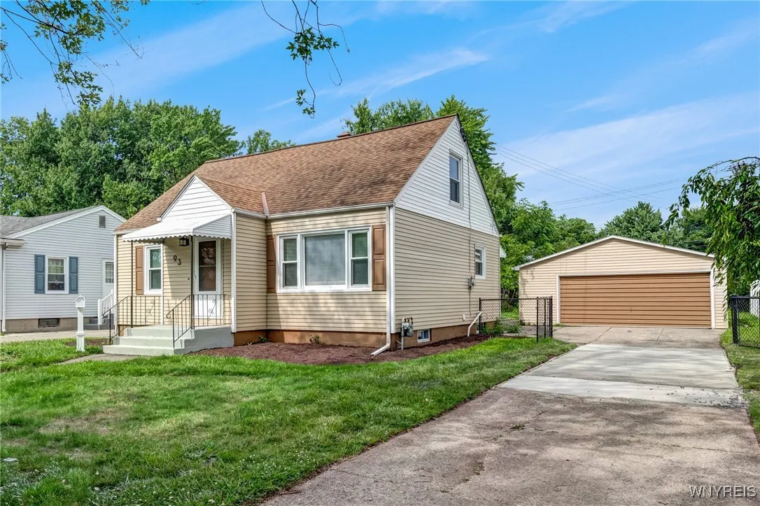 93 Sharon Drive, Tonawanda, New York 14150, Tonawanda, New York 14150, 4 Bedrooms Bedrooms, 6 Rooms Rooms,2 BathroomsBathrooms,Residential,For Sale,93 Sharon Drive, Tonawanda, New York 14150,B1621844