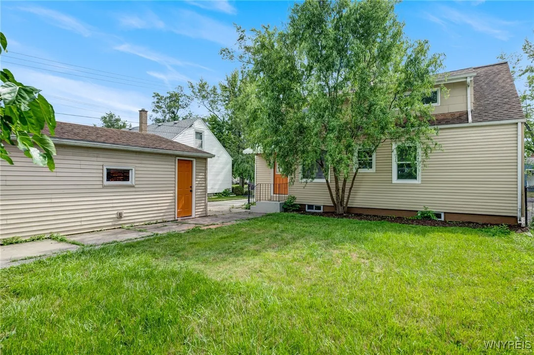 93 Sharon Drive, Tonawanda, New York 14150, Tonawanda, New York 14150, 4 Bedrooms Bedrooms, 6 Rooms Rooms,2 BathroomsBathrooms,Residential,For Sale,93 Sharon Drive, Tonawanda, New York 14150,B1621844
