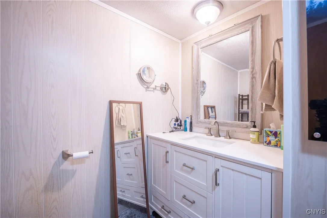984 Shells Bush Road, Herkimer, New York 13350, Herkimer, New York 13350, 3 Bedrooms Bedrooms, 6 Rooms Rooms,1 BathroomBathrooms,Residential,Closed,984 Shells Bush Road, Herkimer, New York 13350,0,S1621845