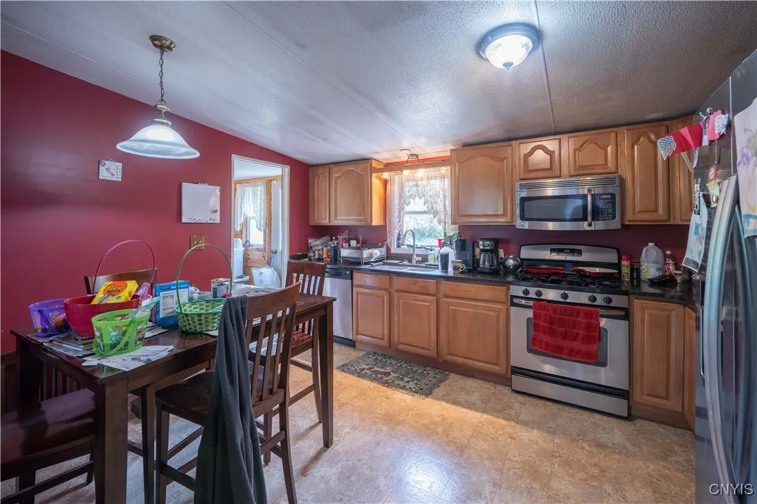 984 Shells Bush Road, Herkimer, New York 13350, Herkimer, New York 13350, 3 Bedrooms Bedrooms, 6 Rooms Rooms,1 BathroomBathrooms,Residential,Closed,984 Shells Bush Road, Herkimer, New York 13350,0,S1621845