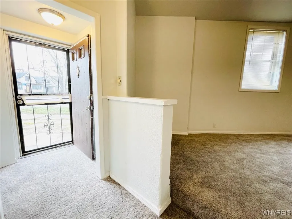 190 Davidson Avenue, Buffalo, New York 14215, Buffalo, New York 14215, 2 Bedrooms Bedrooms, 6 Rooms Rooms,2 BathroomsBathrooms,Residential,For Sale,190 Davidson Avenue, Buffalo, New York 14215,B1621856