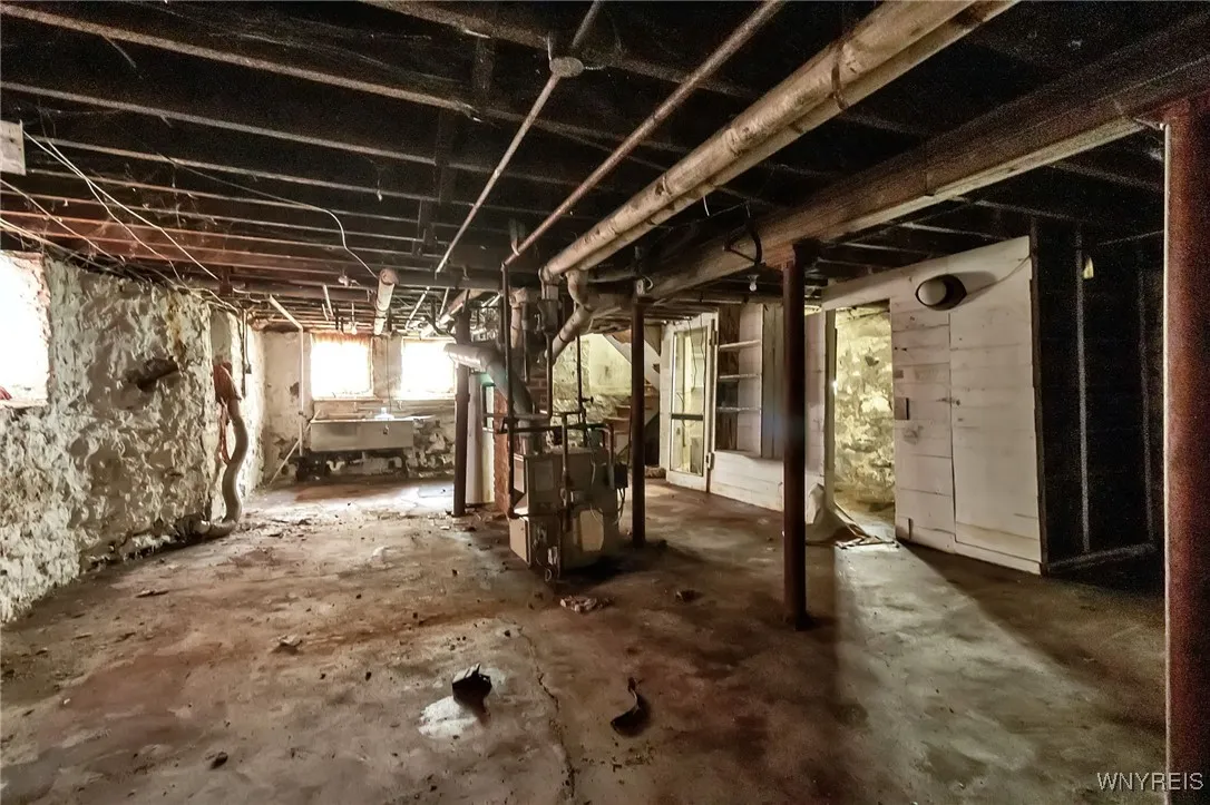 624 Kensington Avenue, Buffalo, New York 14215, Buffalo, New York 14215, 4 Bedrooms Bedrooms, 8 Rooms Rooms,1 BathroomBathrooms,Residential,For Sale,624 Kensington Avenue, Buffalo, New York 14215,B1621487