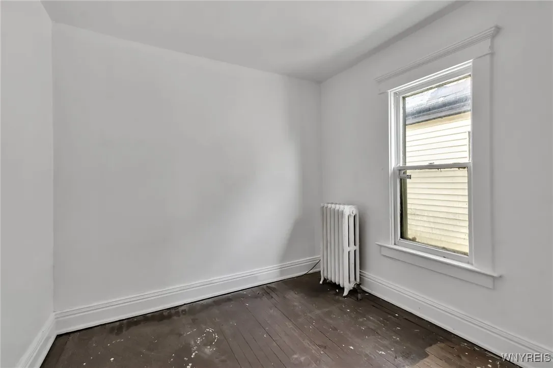 624 Kensington Avenue, Buffalo, New York 14215, Buffalo, New York 14215, 4 Bedrooms Bedrooms, 8 Rooms Rooms,1 BathroomBathrooms,Residential,For Sale,624 Kensington Avenue, Buffalo, New York 14215,B1621487
