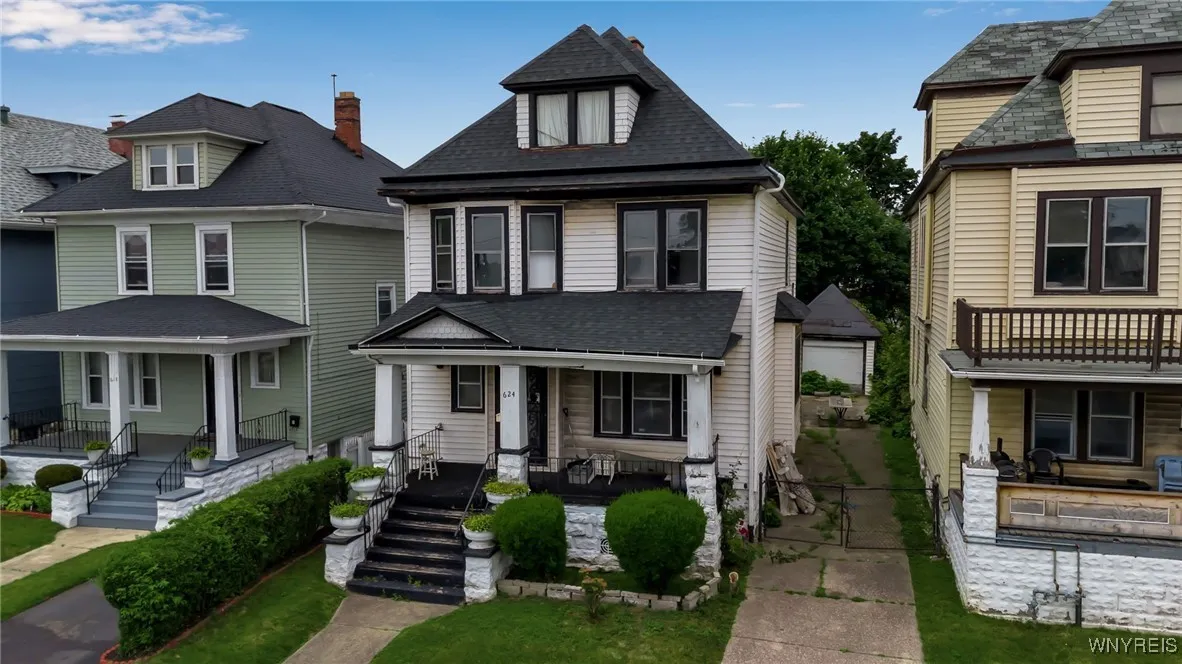 624 Kensington Avenue, Buffalo, New York 14215, Buffalo, New York 14215, 4 Bedrooms Bedrooms, 8 Rooms Rooms,1 BathroomBathrooms,Residential,For Sale,624 Kensington Avenue, Buffalo, New York 14215,B1621487