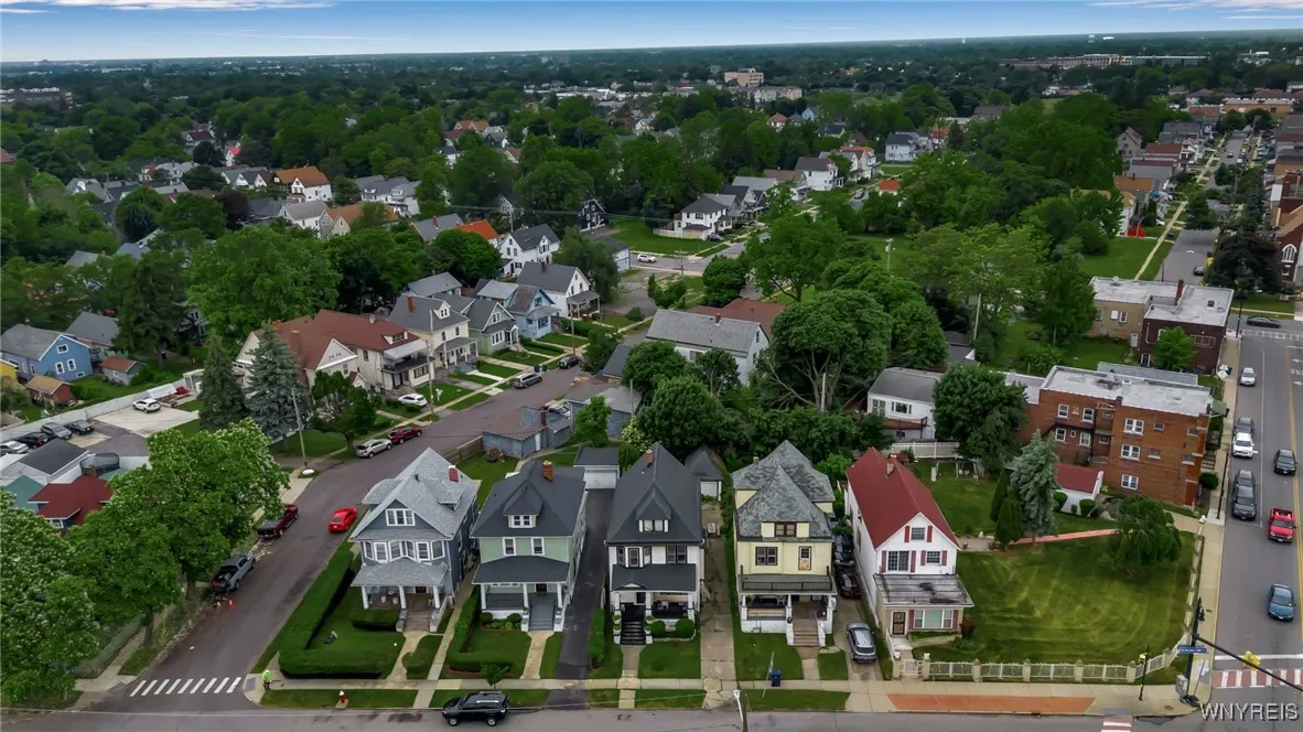 624 Kensington Avenue, Buffalo, New York 14215, Buffalo, New York 14215, 4 Bedrooms Bedrooms, 8 Rooms Rooms,1 BathroomBathrooms,Residential,For Sale,624 Kensington Avenue, Buffalo, New York 14215,B1621487