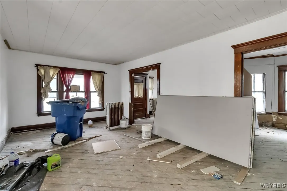 624 Kensington Avenue, Buffalo, New York 14215, Buffalo, New York 14215, 4 Bedrooms Bedrooms, 8 Rooms Rooms,1 BathroomBathrooms,Residential,For Sale,624 Kensington Avenue, Buffalo, New York 14215,B1621487