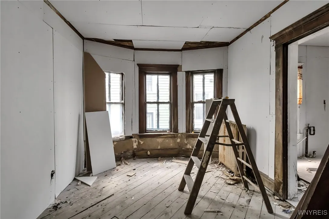 624 Kensington Avenue, Buffalo, New York 14215, Buffalo, New York 14215, 4 Bedrooms Bedrooms, 8 Rooms Rooms,1 BathroomBathrooms,Residential,For Sale,624 Kensington Avenue, Buffalo, New York 14215,B1621487