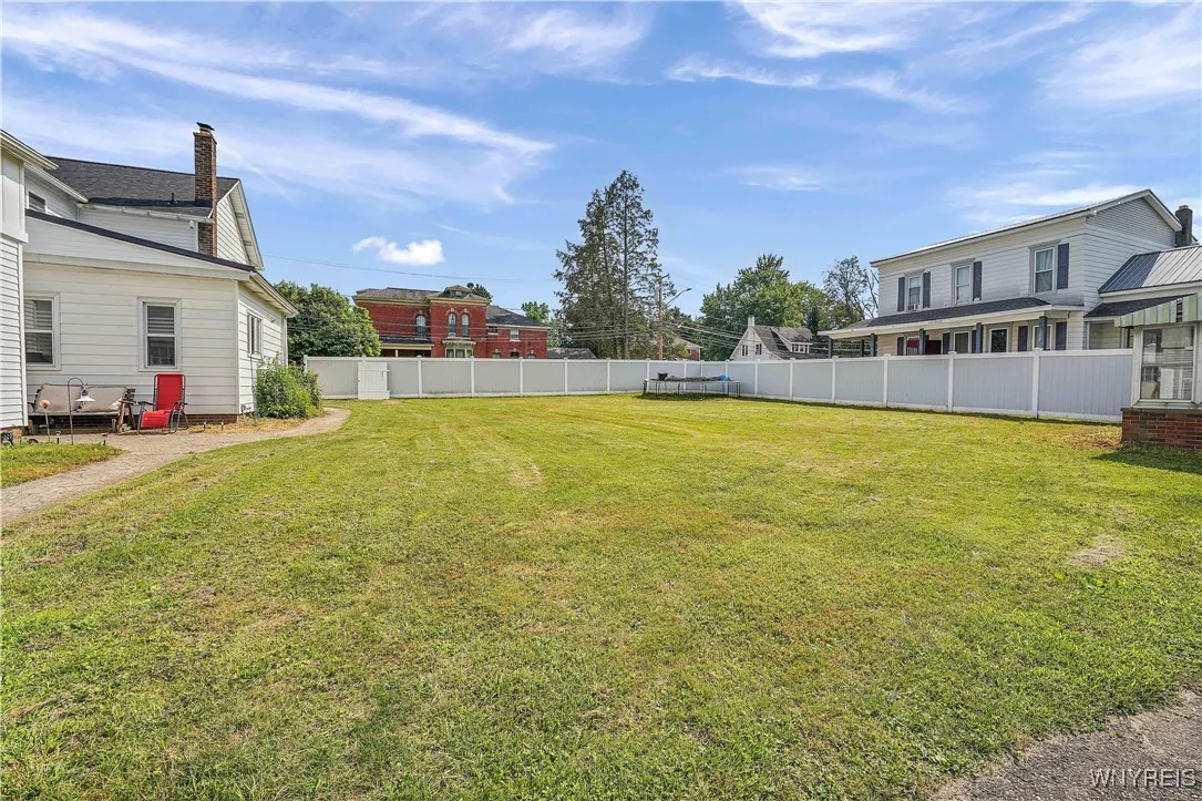 10470 Main Street, North Collins, New York 14111, North Collins, New York 14111, 6 Bedrooms Bedrooms, ,3 BathroomsBathrooms,Residential,Closed,10470 Main Street, North Collins, New York 14111,0,B1621315