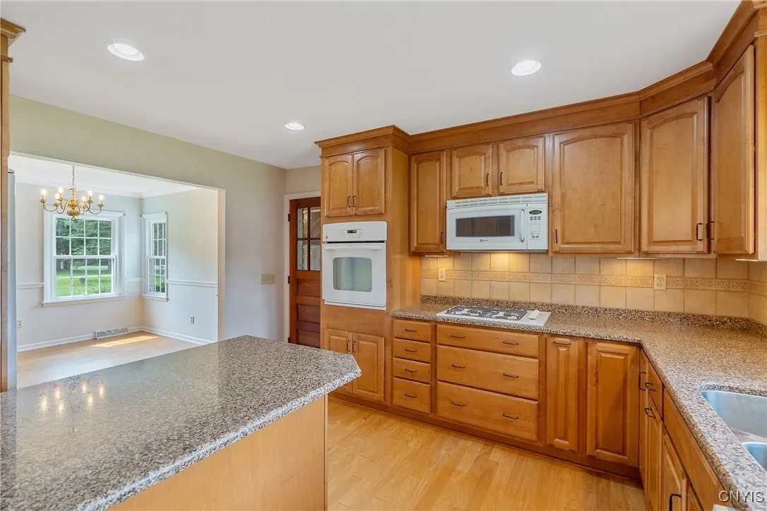 4649 Limeledge Road, Marcellus, New York 13108, Marcellus, New York 13108, 3 Bedrooms Bedrooms, 6 Rooms Rooms,2 BathroomsBathrooms,Residential,For Sale,4649 Limeledge Road, Marcellus, New York 13108,S1620501