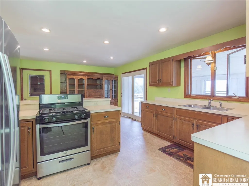 5550 Route 474, Harmony, New York 14710, Harmony, New York 14710, 3 Bedrooms Bedrooms, 11 Rooms Rooms,2 BathroomsBathrooms,Residential,Closed,5550 Route 474, Harmony, New York 14710,0,R1619609