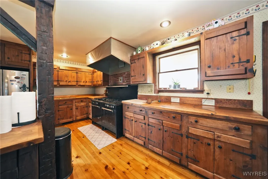 11143 Chaddock Road, Alexander, New York 14005, Alexander, New York 14005, 4 Bedrooms Bedrooms, 9 Rooms Rooms,3 BathroomsBathrooms,Residential,For Sale,11143 Chaddock Road, Alexander, New York 14005,B1621665