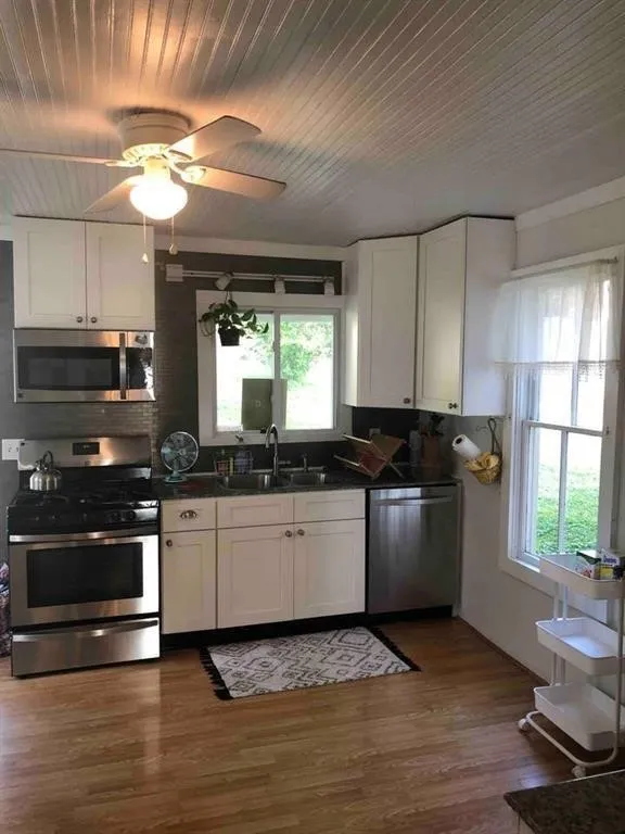 4489 East Lake Road, Livonia, New York 14487, Livonia, New York 14487, 4 Bedrooms Bedrooms, 7 Rooms Rooms,2 BathroomsBathrooms,Residential Lease,Closed,4489 East Lake Road, Livonia, New York 14487,R1621882