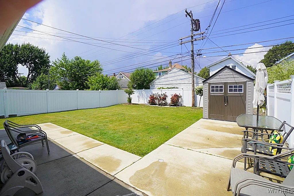 46 Linden Avenue, Tonawanda, New York 14217, Tonawanda, New York 14217, 3 Bedrooms Bedrooms, 7 Rooms Rooms,1 BathroomBathrooms,Residential,For Sale,46 Linden Avenue, Tonawanda, New York 14217,B1621654