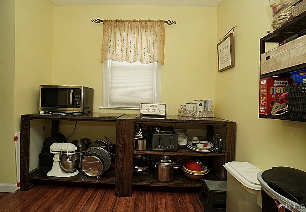 46 Linden Avenue, Tonawanda, New York 14217, Tonawanda, New York 14217, 3 Bedrooms Bedrooms, 7 Rooms Rooms,1 BathroomBathrooms,Residential,For Sale,46 Linden Avenue, Tonawanda, New York 14217,B1621654
