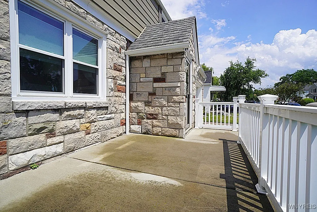 46 Linden Avenue, Tonawanda, New York 14217, Tonawanda, New York 14217, 3 Bedrooms Bedrooms, 7 Rooms Rooms,1 BathroomBathrooms,Residential,For Sale,46 Linden Avenue, Tonawanda, New York 14217,B1621654