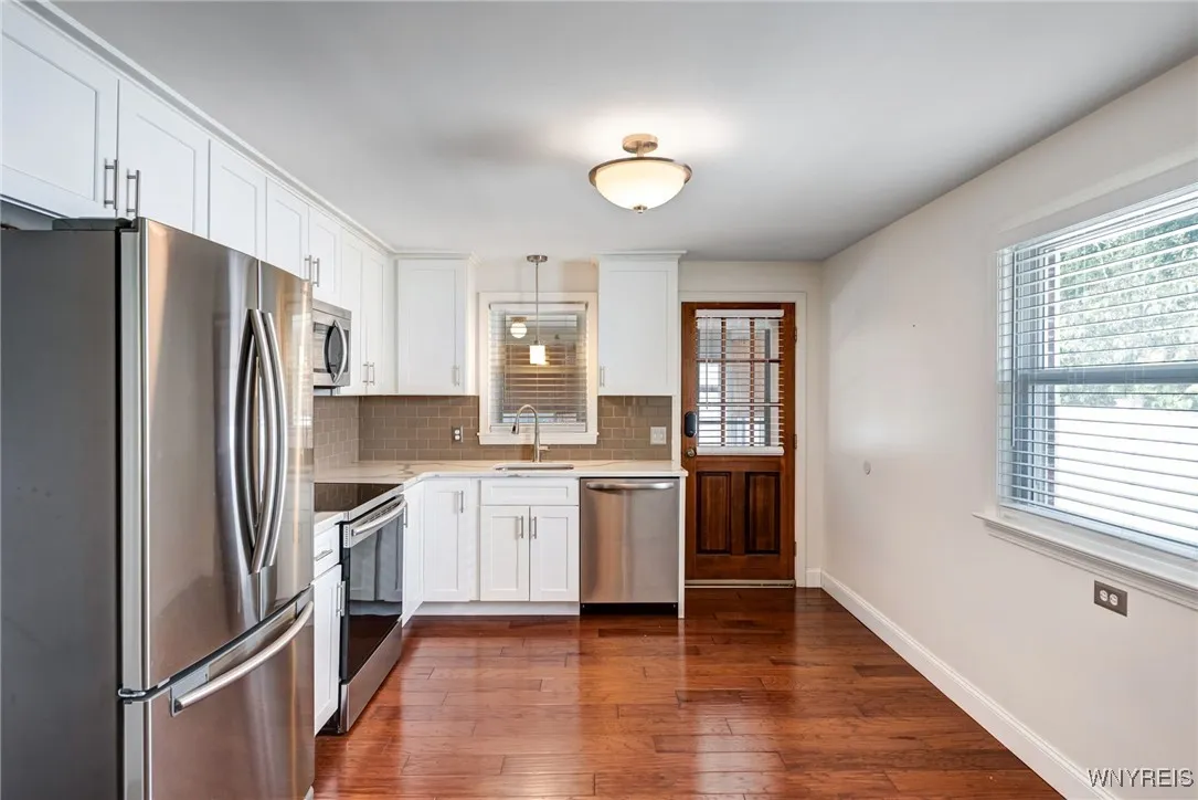 150 Walter Avenue, Tonawanda, New York 14150, Tonawanda, New York 14150, 4 Bedrooms Bedrooms, 6 Rooms Rooms,2 BathroomsBathrooms,Residential Lease,For Rent,150 Walter Avenue, Tonawanda, New York 14150,B1621639