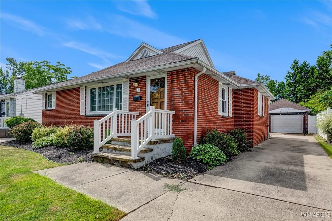 150 Walter Avenue, Tonawanda, New York 14150, Tonawanda, New York 14150, 4 Bedrooms Bedrooms, 6 Rooms Rooms,2 BathroomsBathrooms,Residential Lease,For Rent,150 Walter Avenue, Tonawanda, New York 14150,B1621639