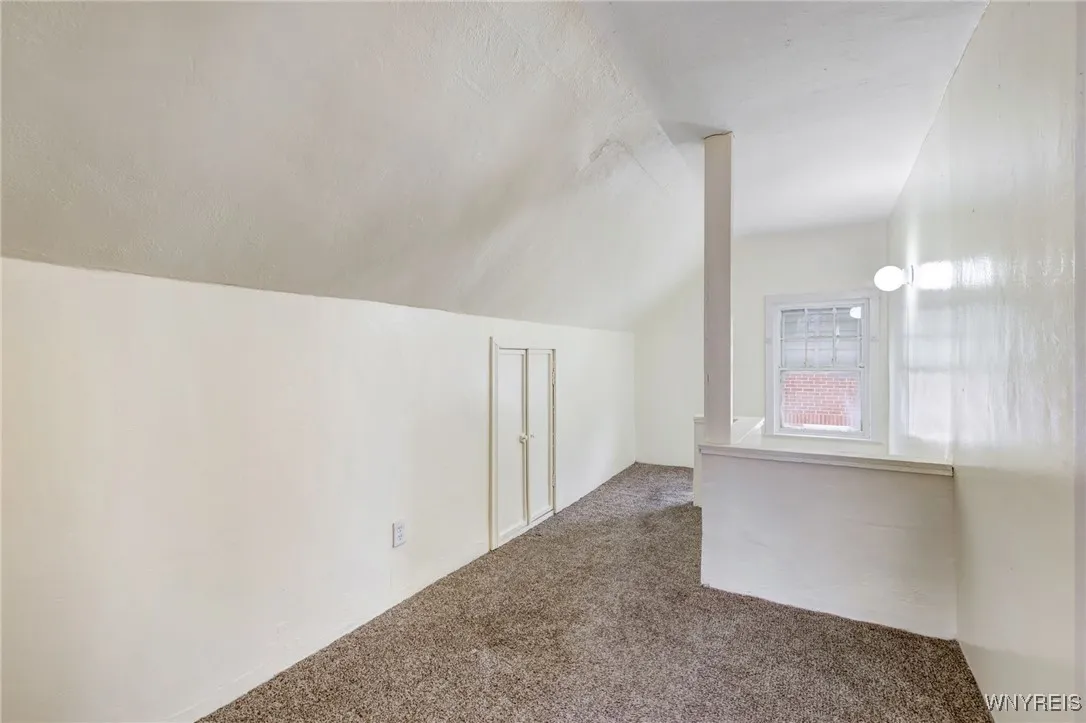 321 Eggert Road, Cheektowaga, New York 14215, Cheektowaga, New York 14215, 4 Bedrooms Bedrooms, 7 Rooms Rooms,1 BathroomBathrooms,Residential Lease,For Rent,321 Eggert Road, Cheektowaga, New York 14215,B1621628