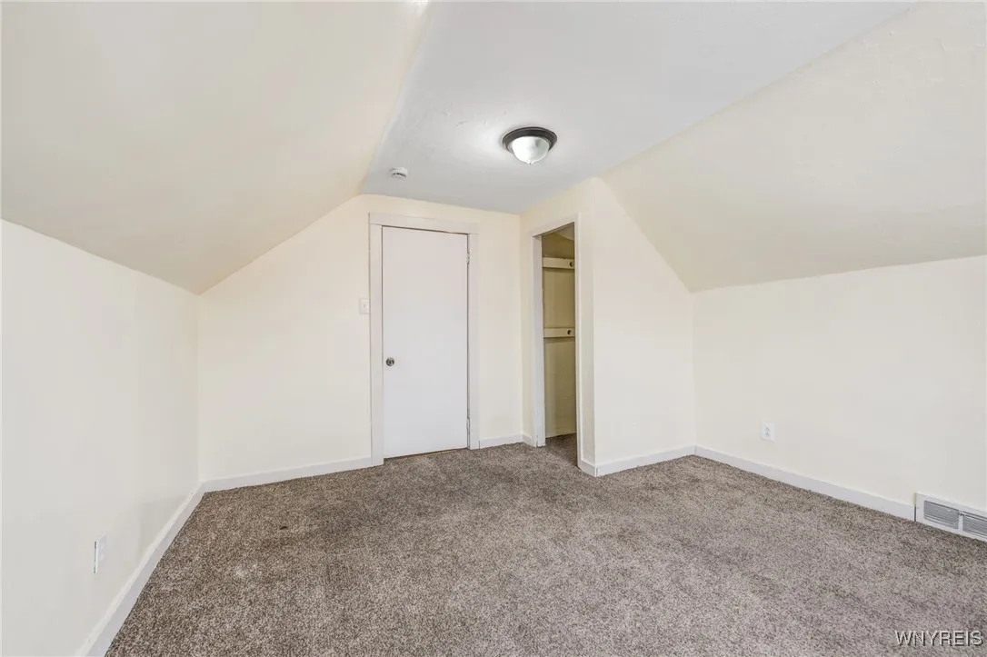 321 Eggert Road, Cheektowaga, New York 14215, Cheektowaga, New York 14215, 4 Bedrooms Bedrooms, 7 Rooms Rooms,1 BathroomBathrooms,Residential Lease,For Rent,321 Eggert Road, Cheektowaga, New York 14215,B1621628