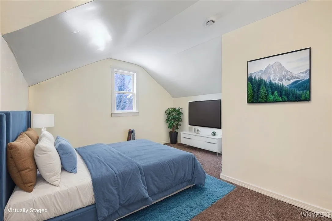 321 Eggert Road, Cheektowaga, New York 14215, Cheektowaga, New York 14215, 4 Bedrooms Bedrooms, 7 Rooms Rooms,1 BathroomBathrooms,Residential Lease,For Rent,321 Eggert Road, Cheektowaga, New York 14215,B1621628