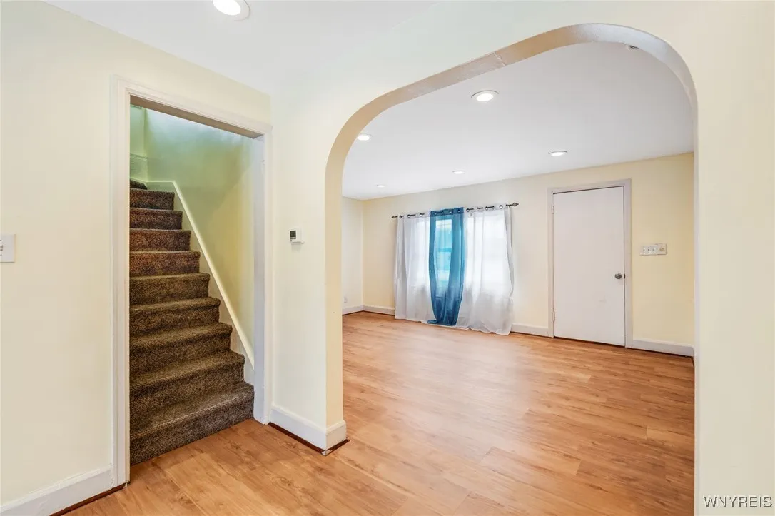321 Eggert Road, Cheektowaga, New York 14215, Cheektowaga, New York 14215, 4 Bedrooms Bedrooms, 7 Rooms Rooms,1 BathroomBathrooms,Residential Lease,For Rent,321 Eggert Road, Cheektowaga, New York 14215,B1621628
