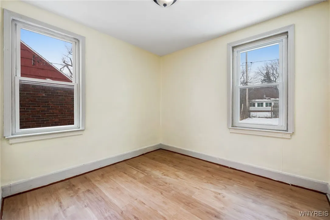 321 Eggert Road, Cheektowaga, New York 14215, Cheektowaga, New York 14215, 4 Bedrooms Bedrooms, 7 Rooms Rooms,1 BathroomBathrooms,Residential Lease,For Rent,321 Eggert Road, Cheektowaga, New York 14215,B1621628